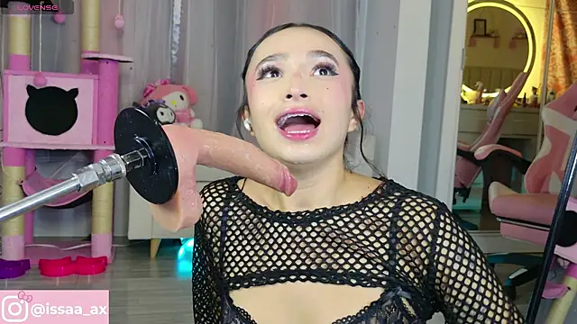 issa_dolly's Live XXX Chat