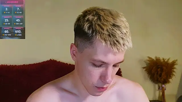 -ethan7inches-'s Live XXX Chat