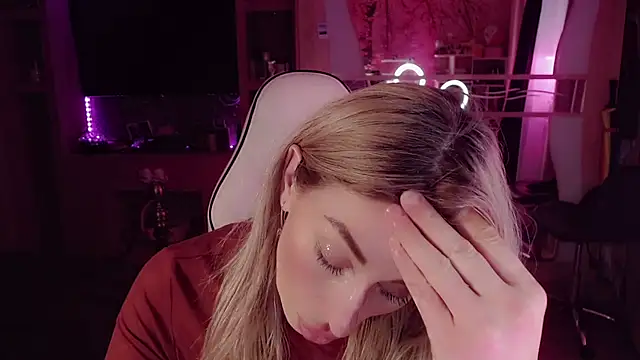Онлайн чат XXX AnnieGOld_