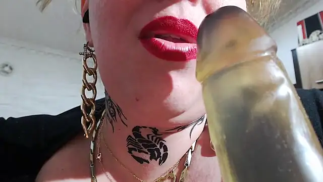 piticaforever's Live XXX Chat