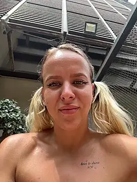 LikaCat Live XXX-chat