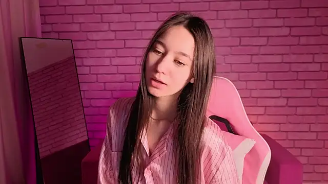 XXX chat uživo modela Nicole_Brownie