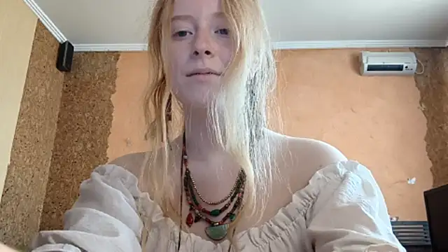 XXX chat uživo modela KateVibe_01