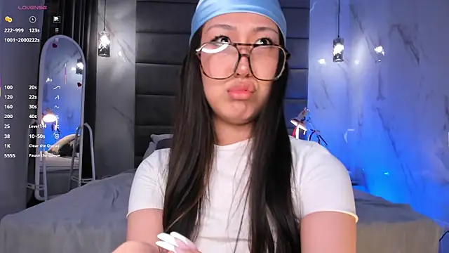 Nelly_Kimm Chat XXX in diretta