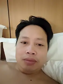 ZHU520520 即時 XXX 聊天
