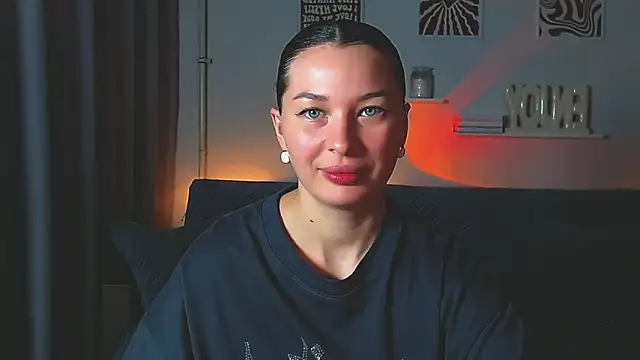 AlexaSven: απευθείας συνομιλία ΧΧΧ