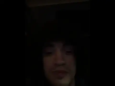 Teddy4420 Pertunjukan Webcam