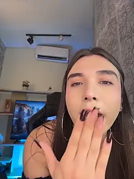 saracaball_'s Live XXX Chat