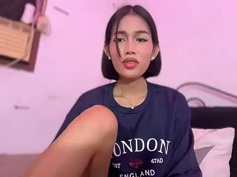 YougotLara Chat XXX live