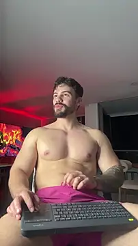XXX chat uživo modela Valenthino_Salvatore