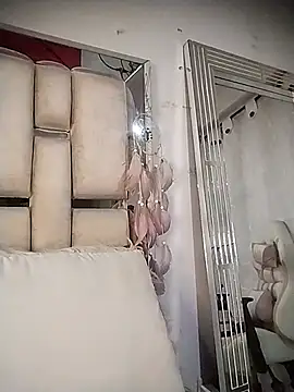 chelaqueen_: απευθείας συνομιλία ΧΧΧ