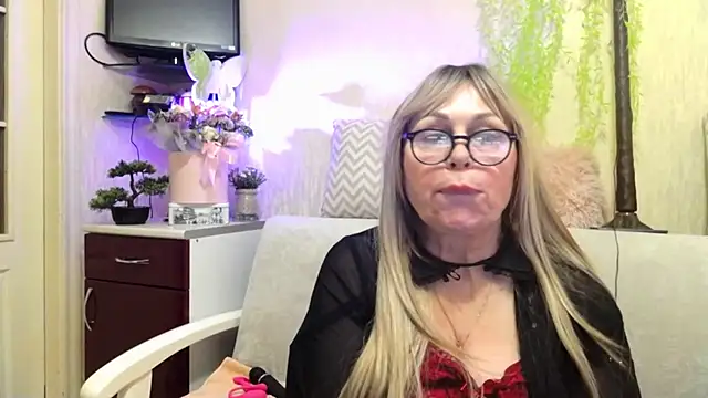 SusieNoreen's Live XXX Chat