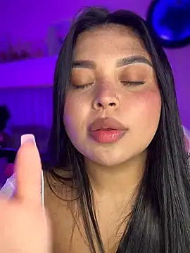 Emily_Cooper7's Live XXX Chat