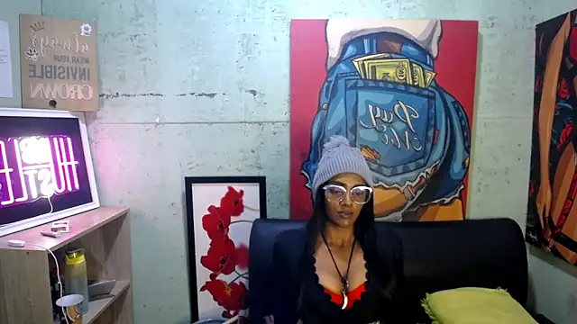 Chat +18 de Indianzaraxxx ao vivo