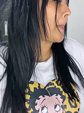 Chat XXX en directo de sashaoficial_