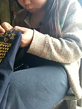 دردشة asian-bae الجنسية المباشرة