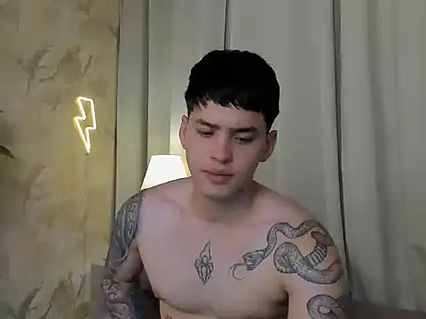 RONNY_COLTON's Webcam Show