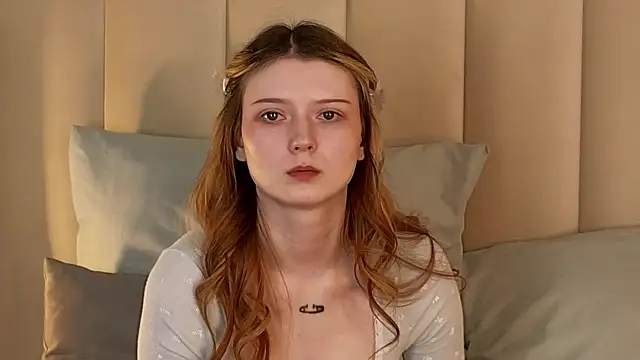 AlyssFrost Adlı Modelin Canlı XXX Sohbeti