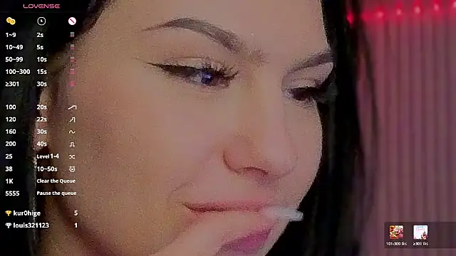 Онлайн чат XXX kara_liffe