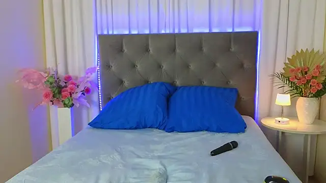 Ariana_Petite's Webcam Show