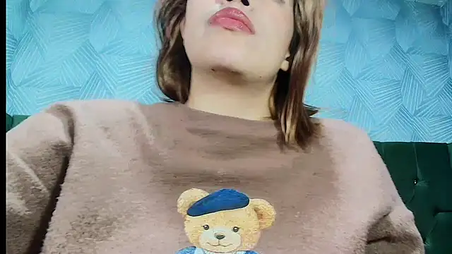 CurvyJulieth Live XXX-chat