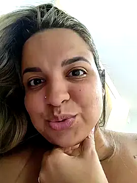 Chat +18 de CasadaSafada_oficial ao vivo
