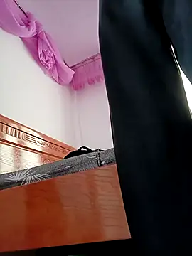 Ninilove_2k Show Webcam