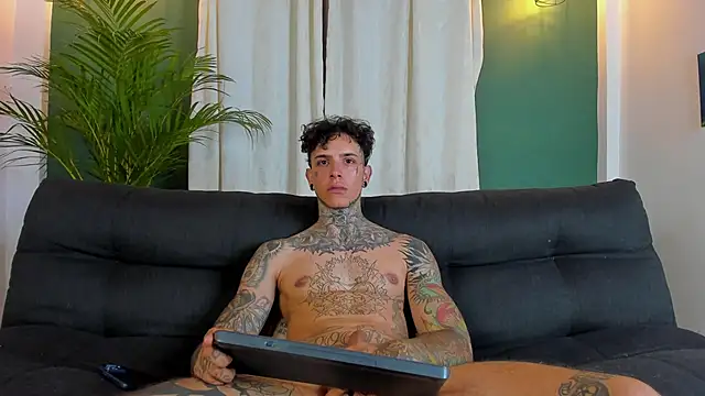 Czat XXX na żywo – Aron_ford