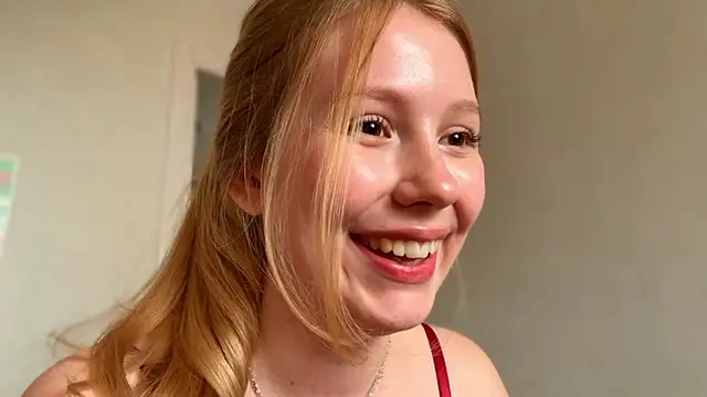 Chat +18 de HoneyAudrey ao vivo