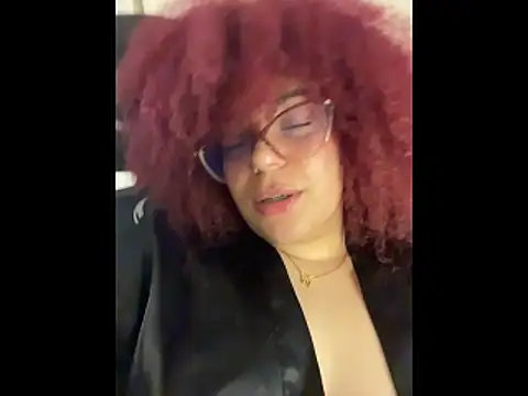 Chat XXX ao vivo de Leyah__