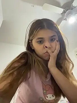 baddieasiantv's Webcam Show