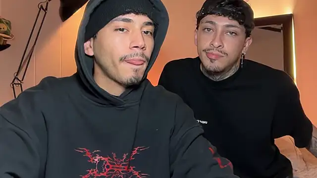 Noah_and_Steven's Webcam Show