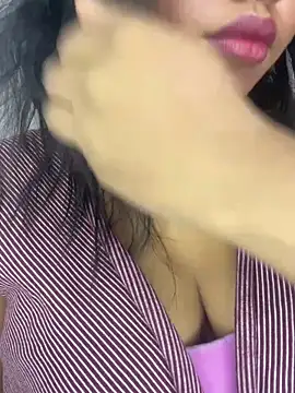 Chatroom XXX en direct de __Tamil_Hot_Chellakutty__