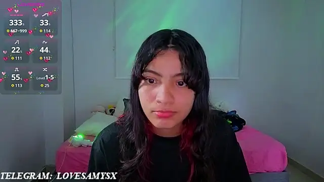 Chatroom XXX en direct de Lovelyamyy