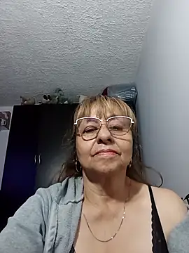 Chatroom XXX en direct de nicoltatiana_