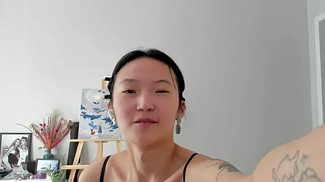 XXX chat uživo modela ailey_chao
