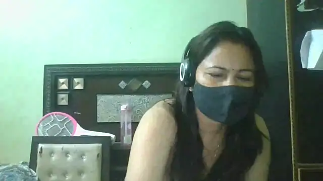 XXX chat uživo modela couplesuni