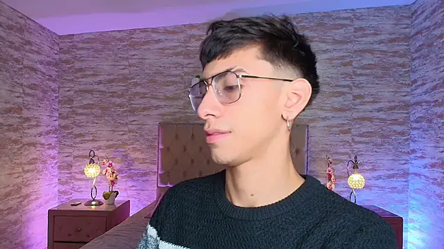 Evans_Noir Webcam Show