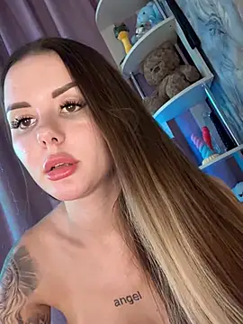 Alina_Vibe_Me Webcam-Show