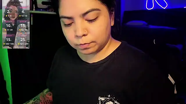 kimmiakiss22's Webcam Show