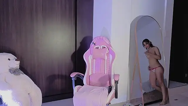 simpson_alice Adlı Modelin Canlı XXX Sohbeti