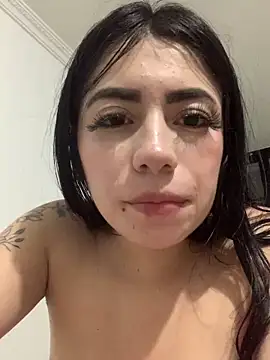 lunacruz_'s Live XXX Chat