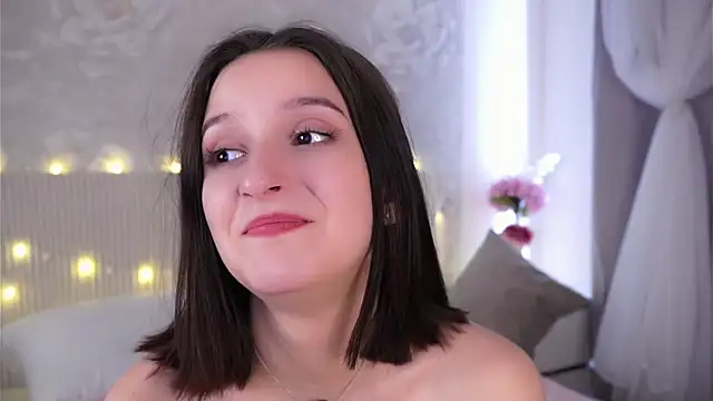 FalineBeacher's Live XXX Chat