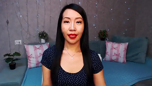 LiaPak Chat XXX in diretta