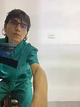 Chatroom XXX en direct de MonoHotXXX