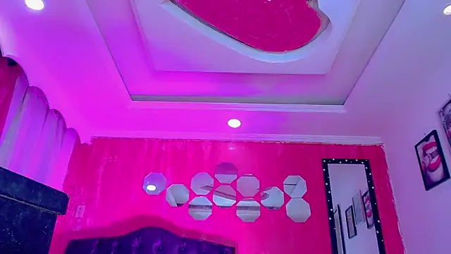 TiffanyMackensyy লাইভ XXX চ্যাট