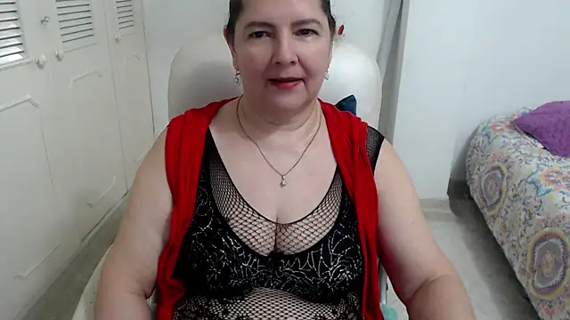 leonela_69's Live XXX Chat