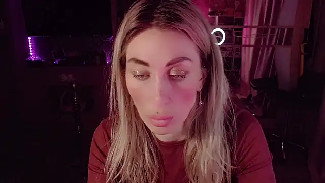 AnnieGOld_'s Live XXX Chat