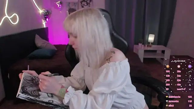 XXX chat uživo modela tattoo_art_baby