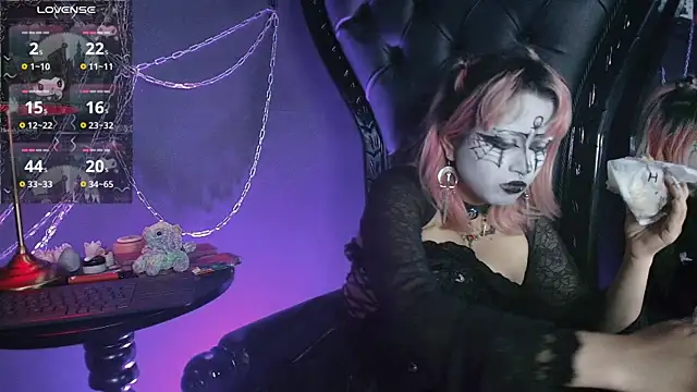 Czat XXX na żywo – Navier__